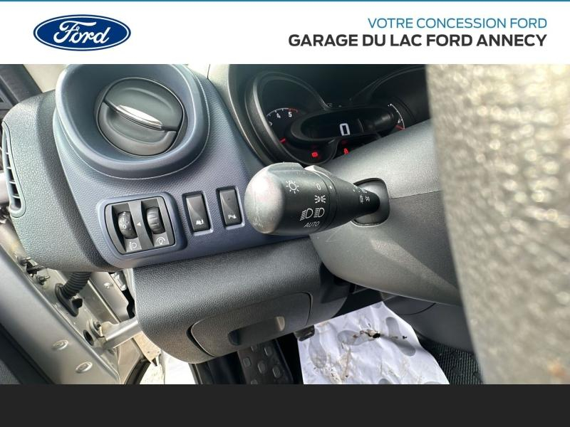 OPEL Vivaro Combi d’occasion à vendre à ANNECY chez GARAGE DU LAC (Photo 17)
