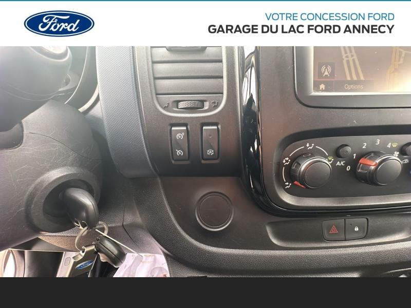 OPEL Vivaro Combi d’occasion à vendre à ANNECY chez GARAGE DU LAC (Photo 19)